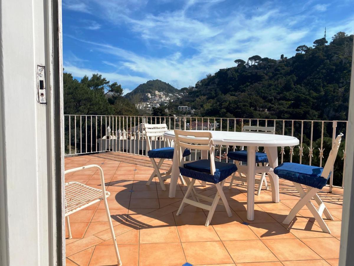 Regina Di Capri - Suite Vista Faraglioni Exterior photo