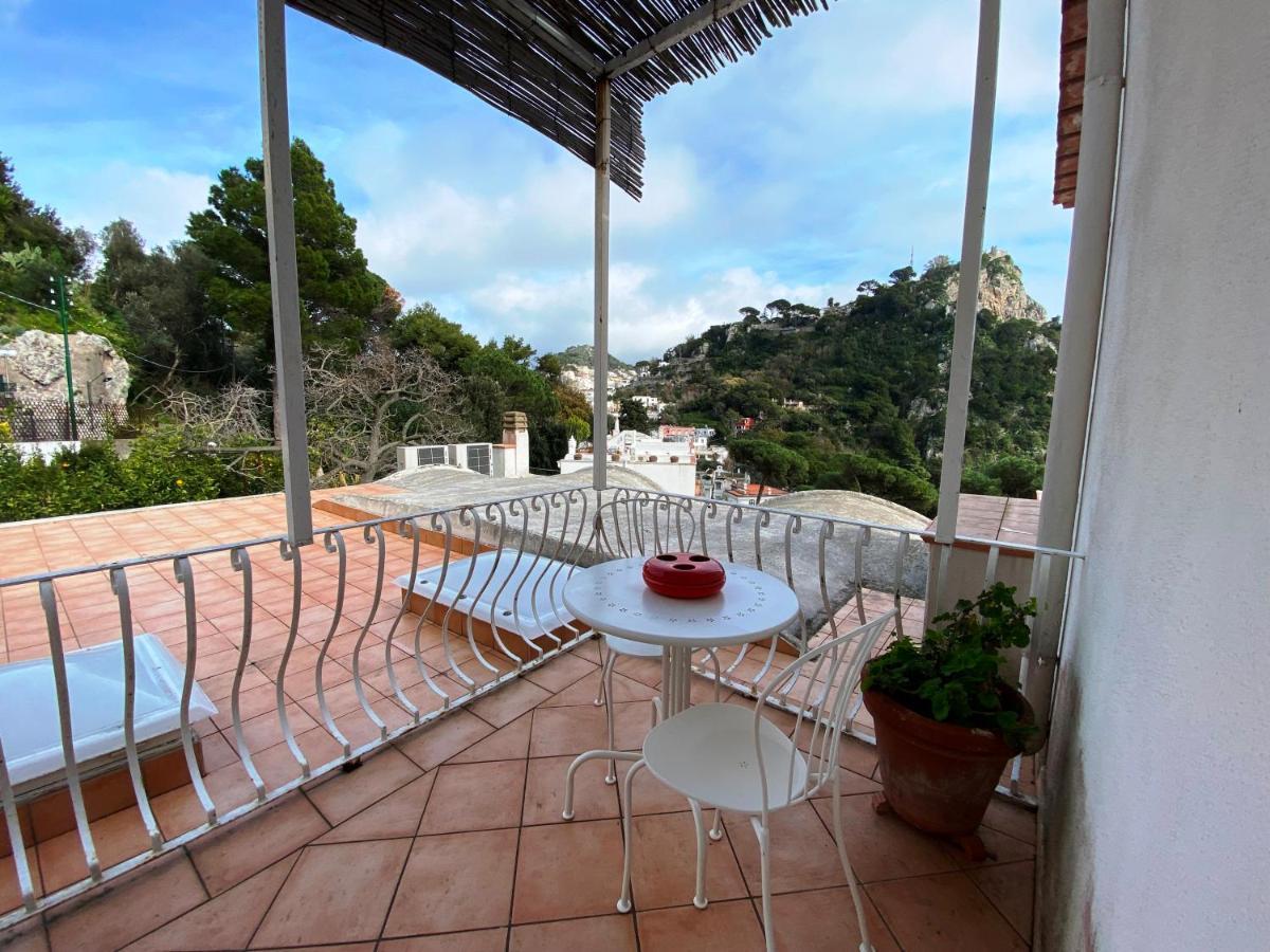 Regina Di Capri - Suite Vista Faraglioni Exterior photo