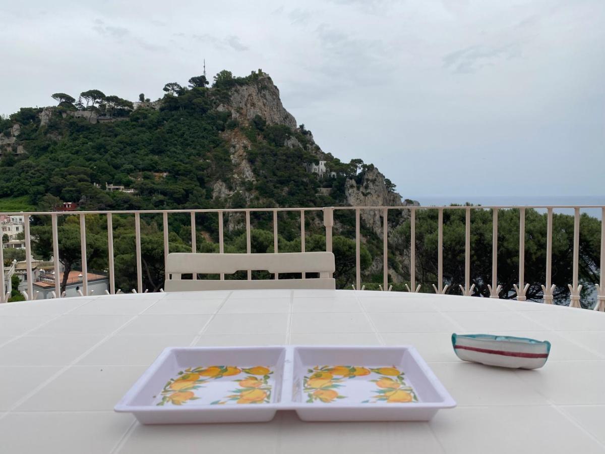 Regina Di Capri - Suite Vista Faraglioni Exterior photo