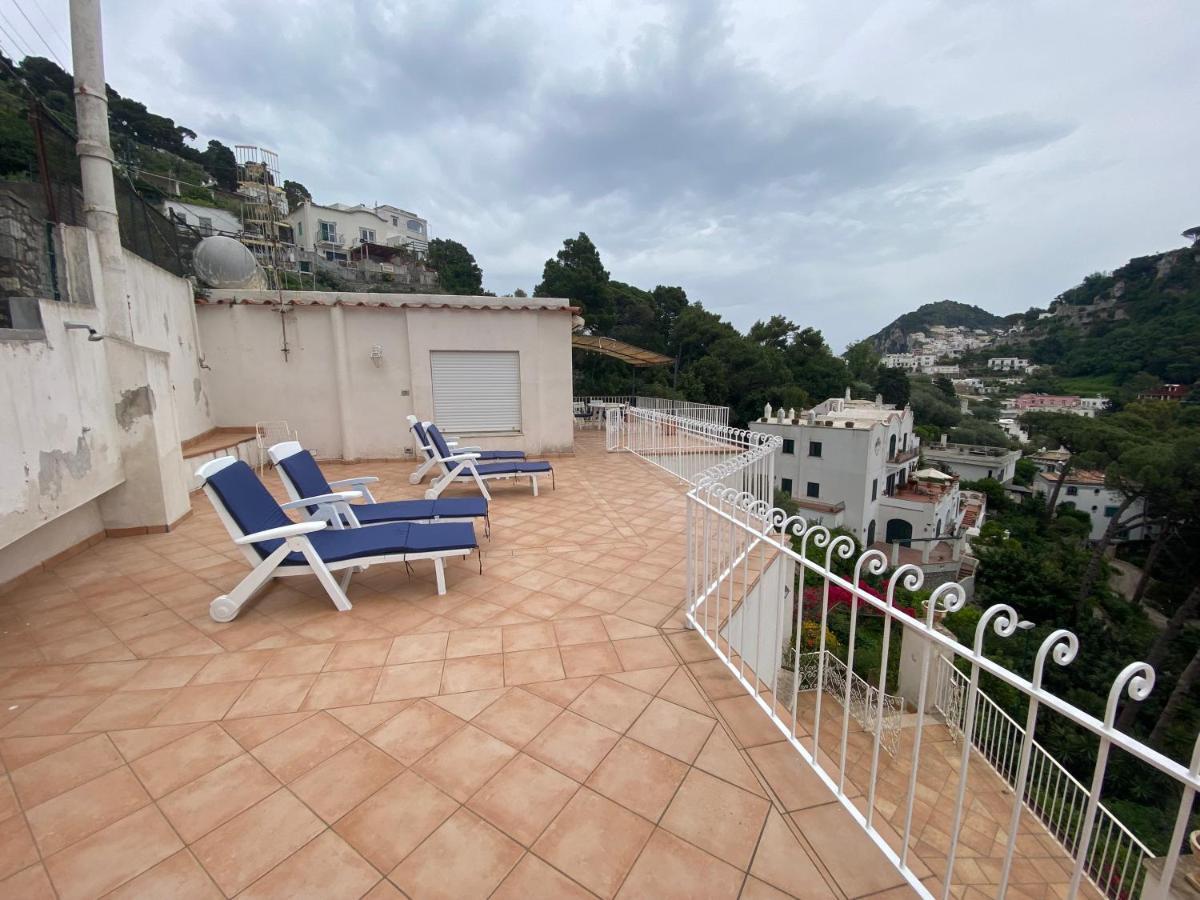 Regina Di Capri - Suite Vista Faraglioni Exterior photo